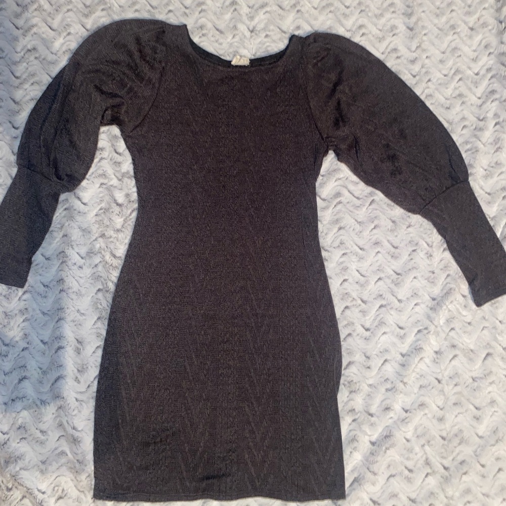 Peach Love California long sleeve dress Size Small grey
